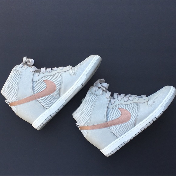 Nike Shoes - Nike Women’s Dunk High Skinny Dunk Sneaker